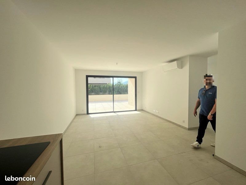 Appartement à louer, 73m², Lecci