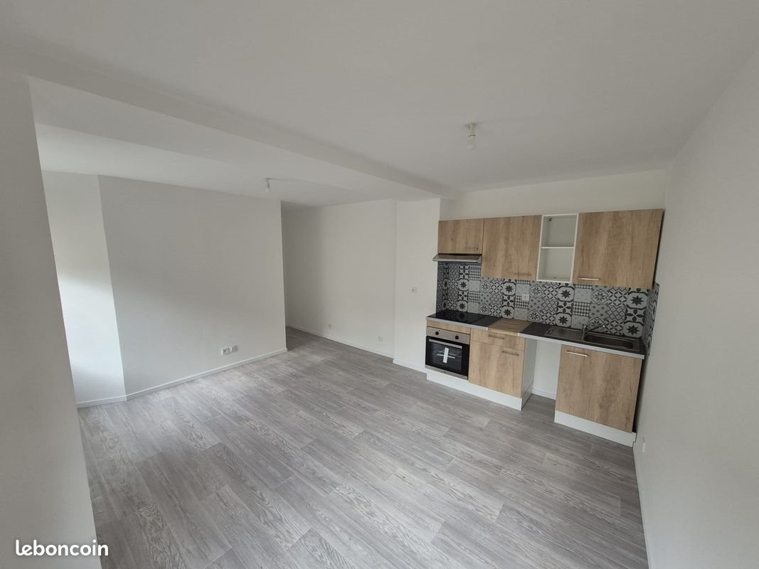 Appartement à louer, 43m², Pont-sur-Yonne