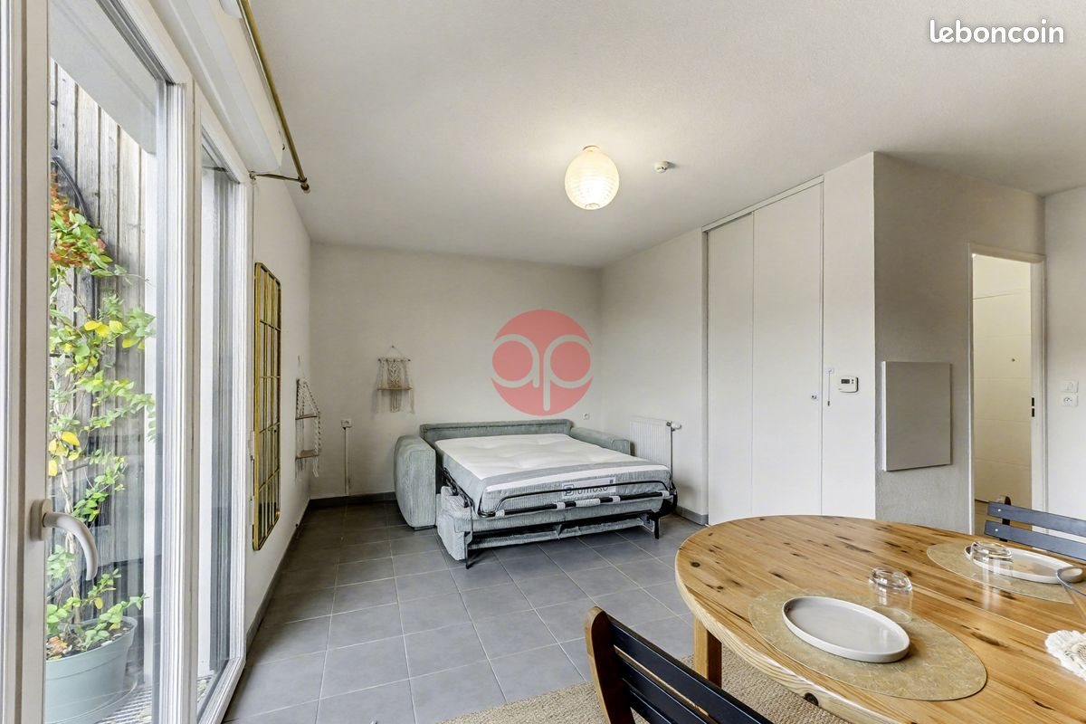 Appartement à louer, 33m², Saint-Geniès-Bellevue