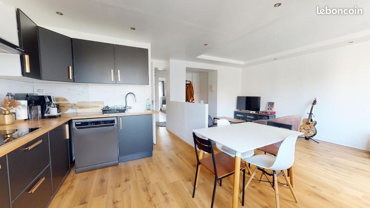 Appartement à louer, 55m², Marseille 2ème