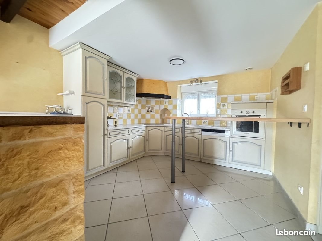 Maison à louer, 73m², Quinssaines