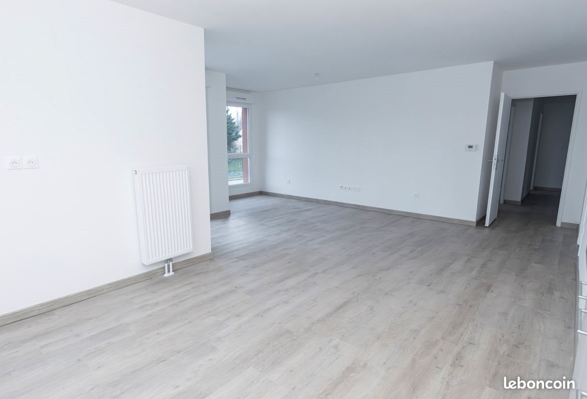 Appartement à louer, 81m², Petite-Forêt