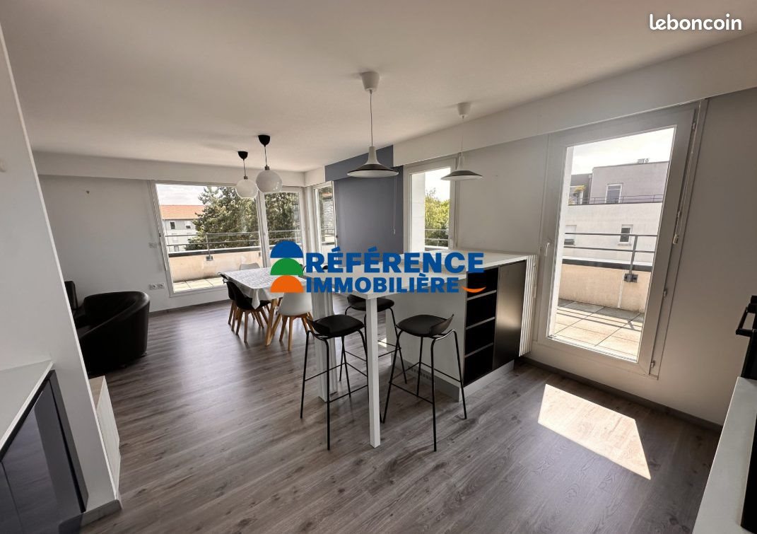 Appartement à louer, 92m², Wambrechies