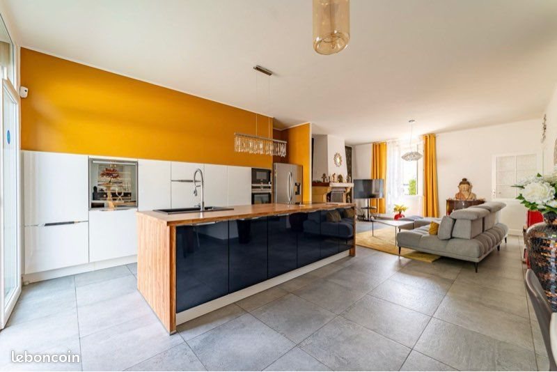 Maison à louer, 142m², Valergues