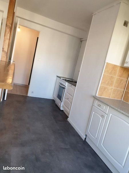 Appartement à louer, 70m², Marseille 6ème