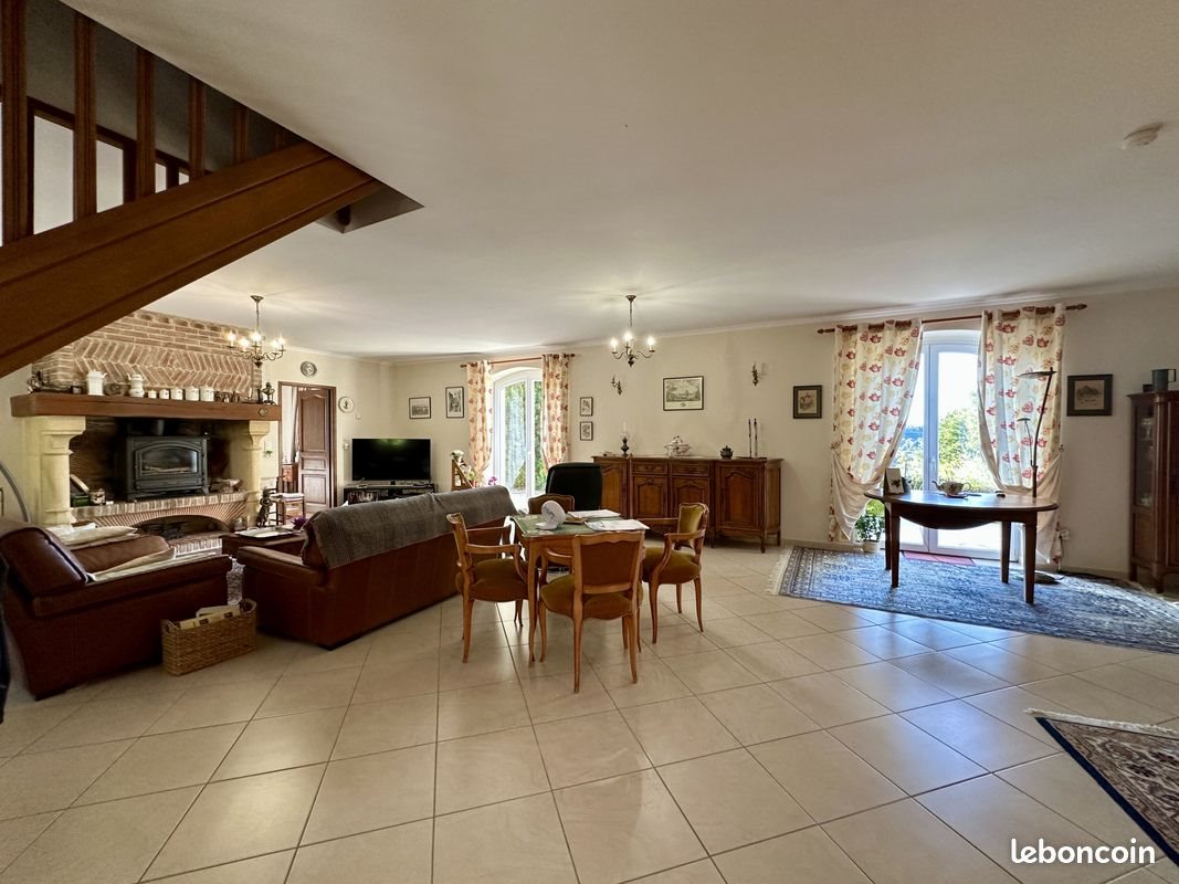 Maison à vendre, 201m², Sarlat-la-Canéda