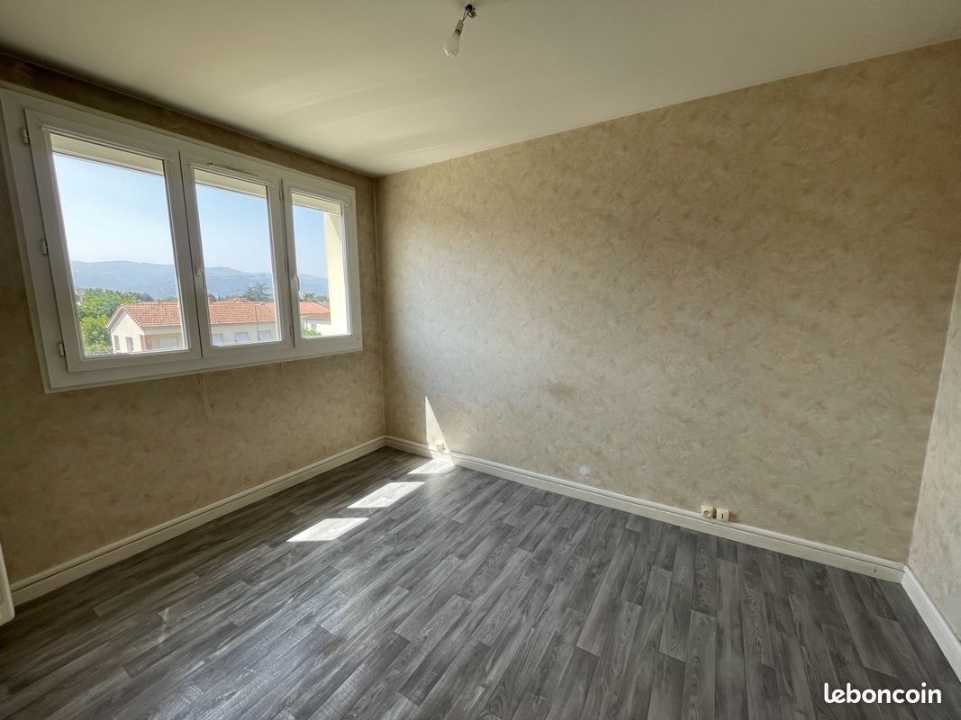 Appartement à louer, 45m², Guilherand-Granges