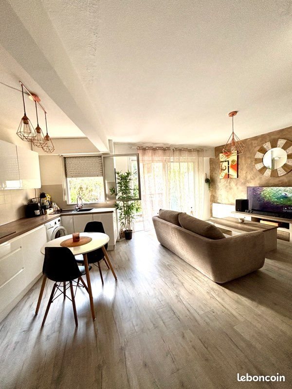 Appartement à louer, 35m², Menton