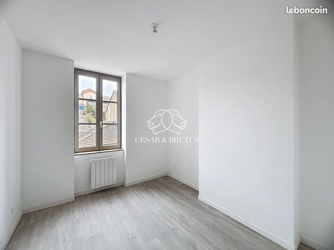 Appartement à louer, 43m², Thizy