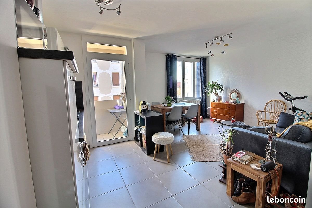 Appartement à louer, 40m², Lyon 8ème