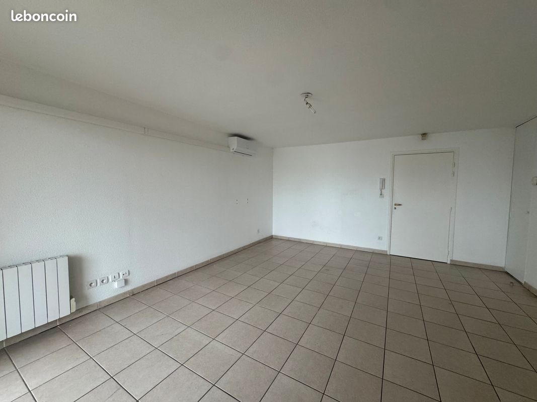 Appartement à louer, 43m², Grigny