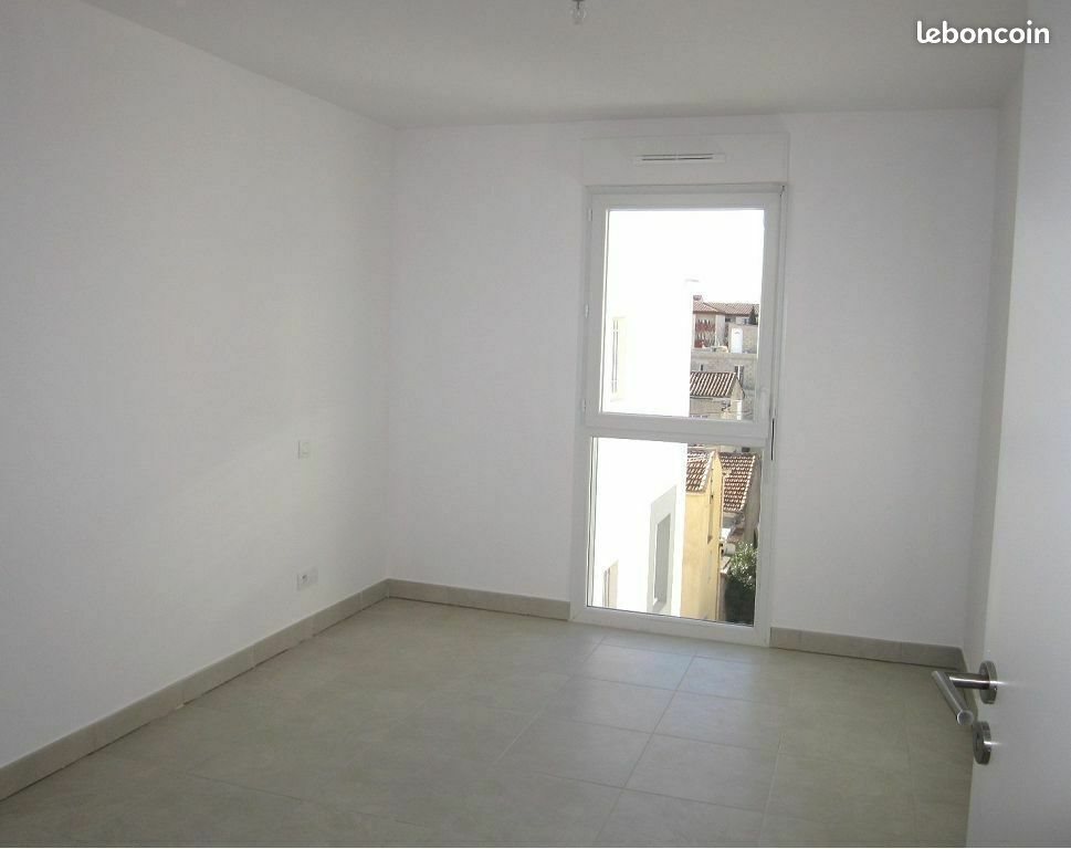 Appartement à louer, 36m², Nîmes