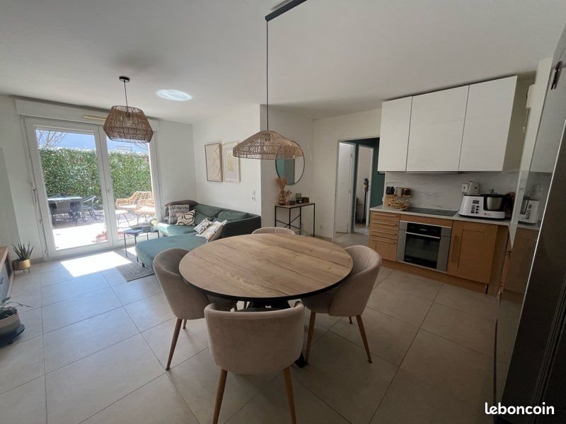 Appartement à louer, 61m², Saint-Marcel