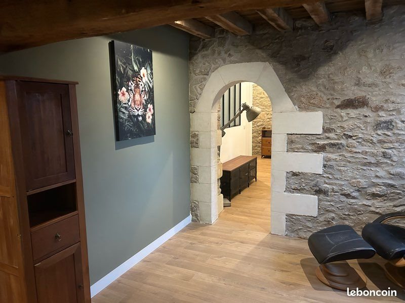 Appartement à louer, 70m², Saint-Etienne-de-Montluc