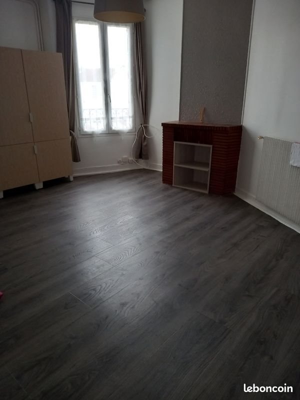 Appartement à louer, 35m², Saint-Cyr-l'Ecole