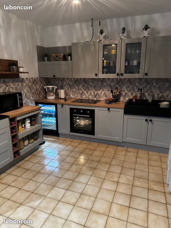 Maison à vendre, 136m², Unieux