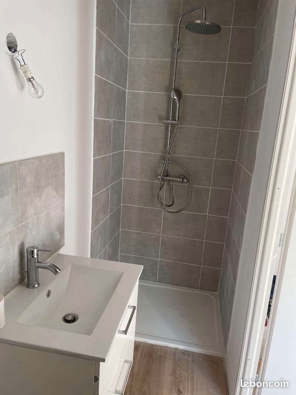 Maison à louer, 60m², Messeix