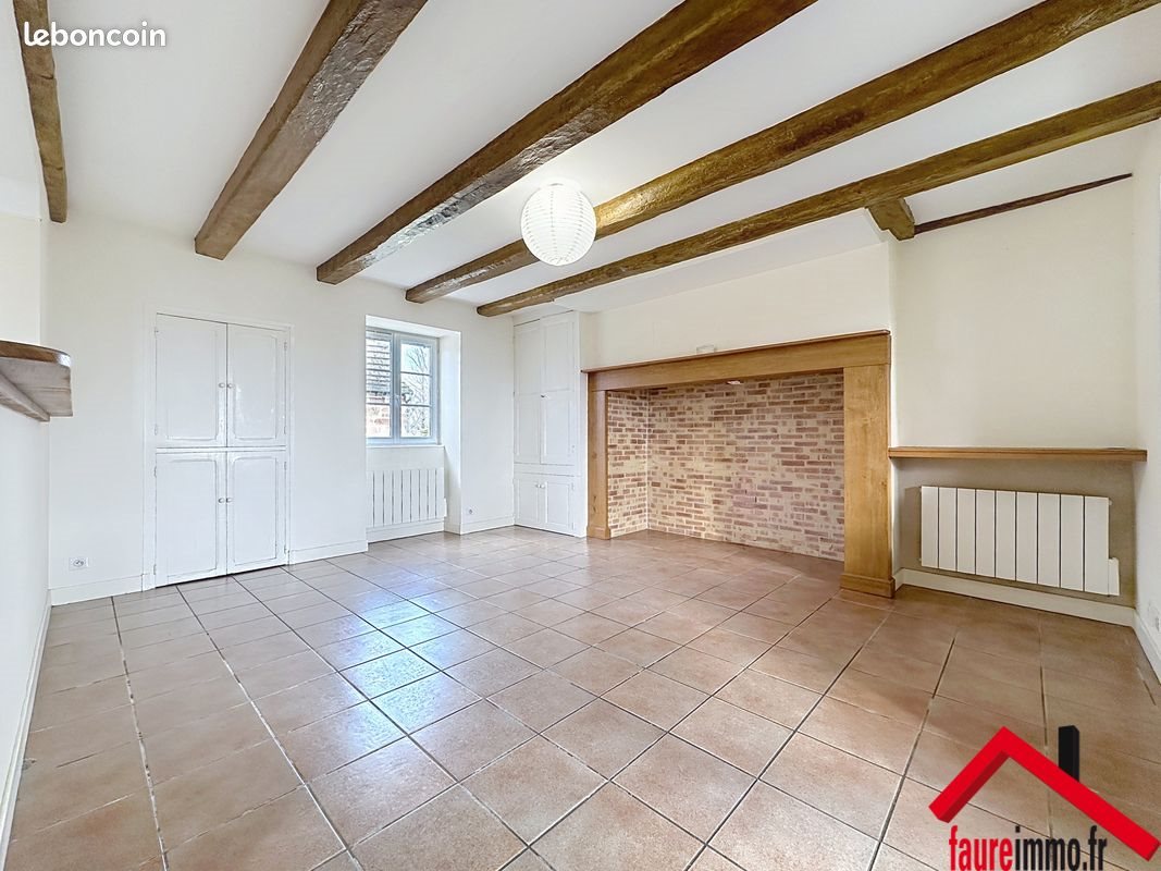 Maison à louer, 104m², Saint-Pantaléon-de-Larche