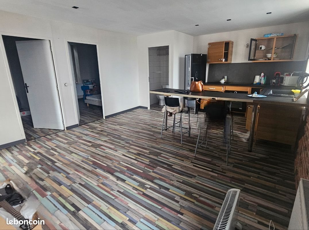 Maison à vendre, 400m², Bourg-Lastic