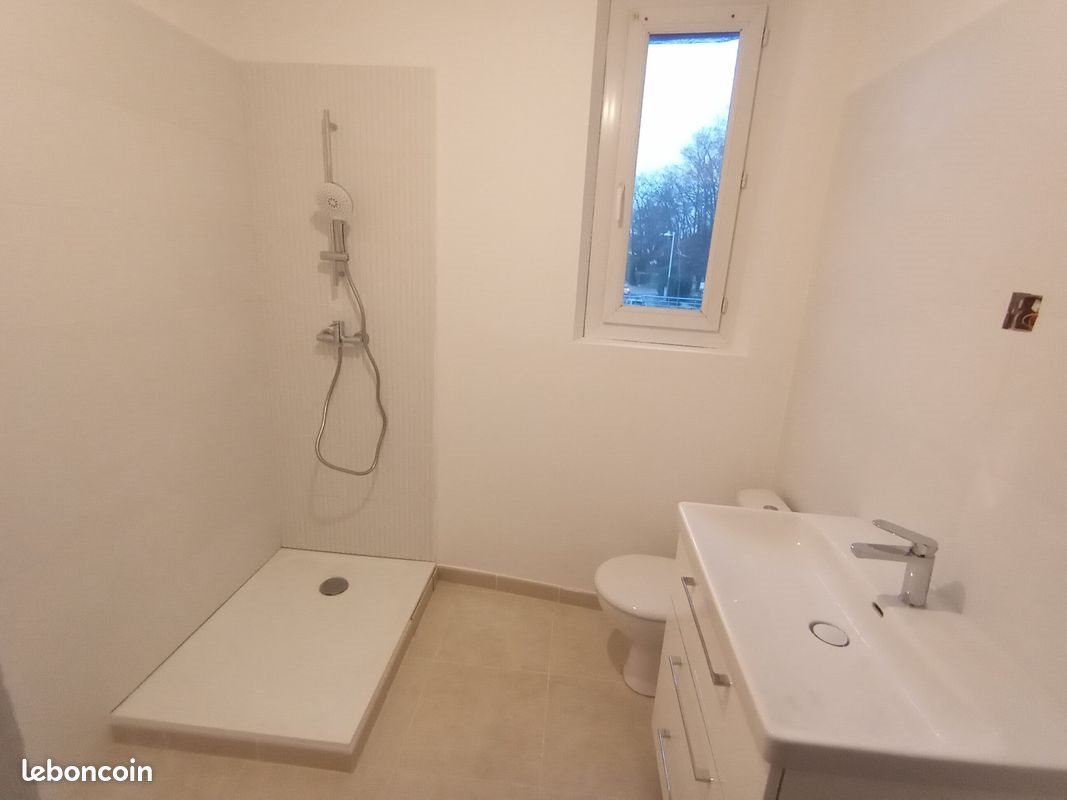 Maison à louer, 80m², Monteux