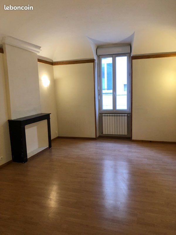 Appartement à louer, 93m², Saint-Ambroix