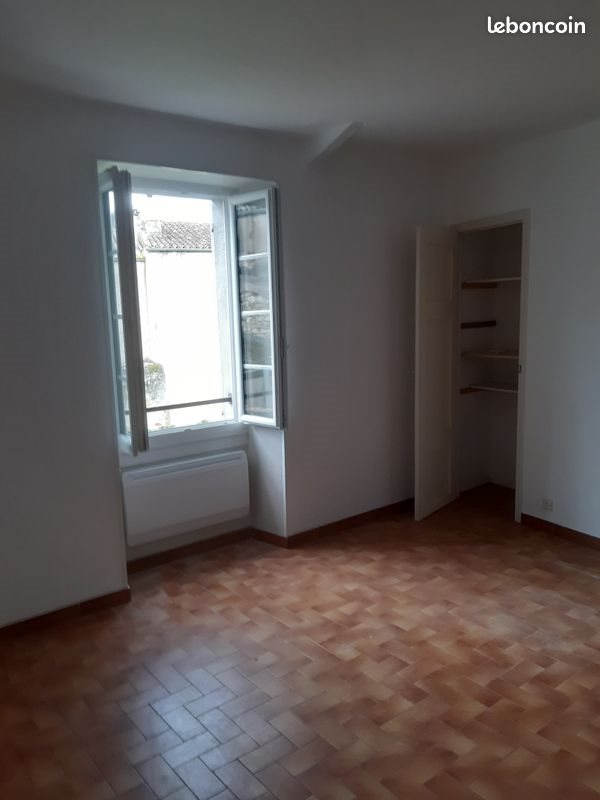 Appartement à louer, 66m², Fumel