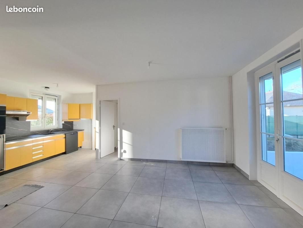 Maison à louer, 80m², Tours