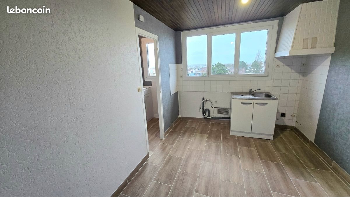 Appartement à louer, 80m², Carentan