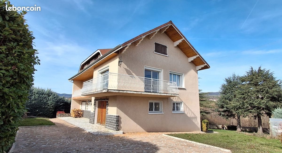 Maison à vendre, 135m², Genilac