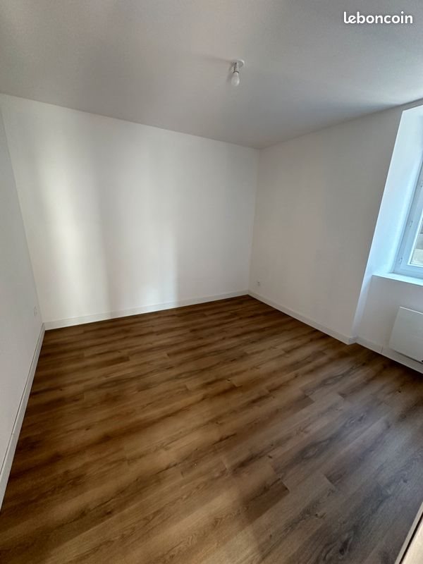 Appartement à louer, 35m², Sury-le-Comtal