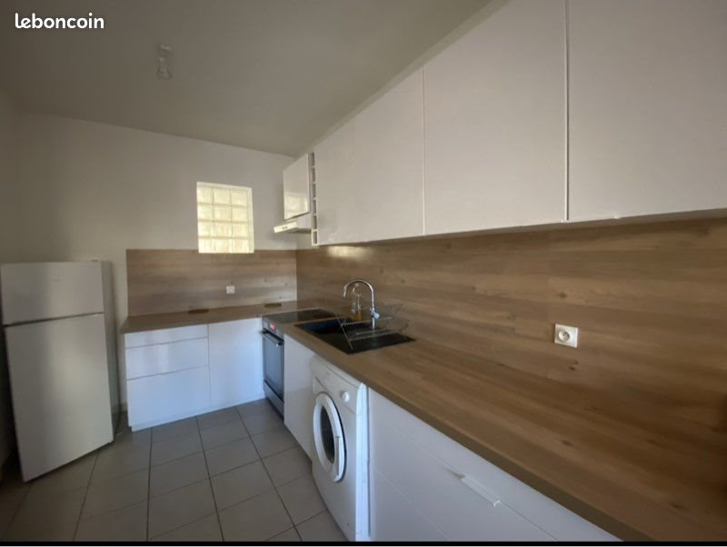 Appartement à louer, 42m², Bessan