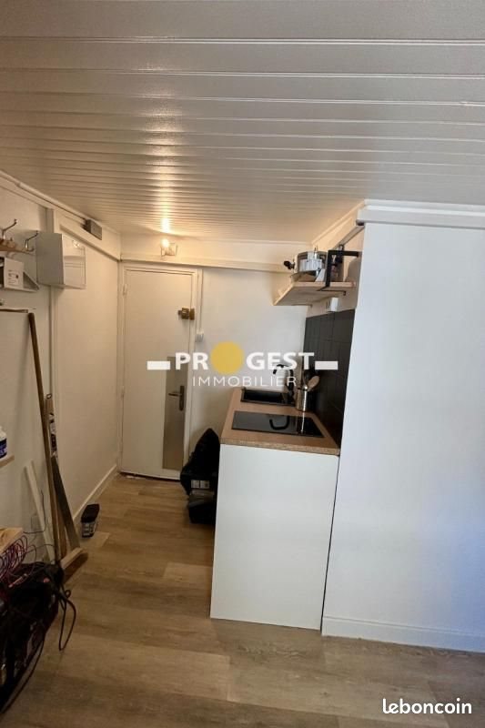 Appartement à louer, 11m², Roquevaire