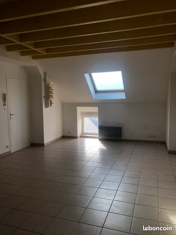 Appartement à louer, 77m², Bécon-les-Granits