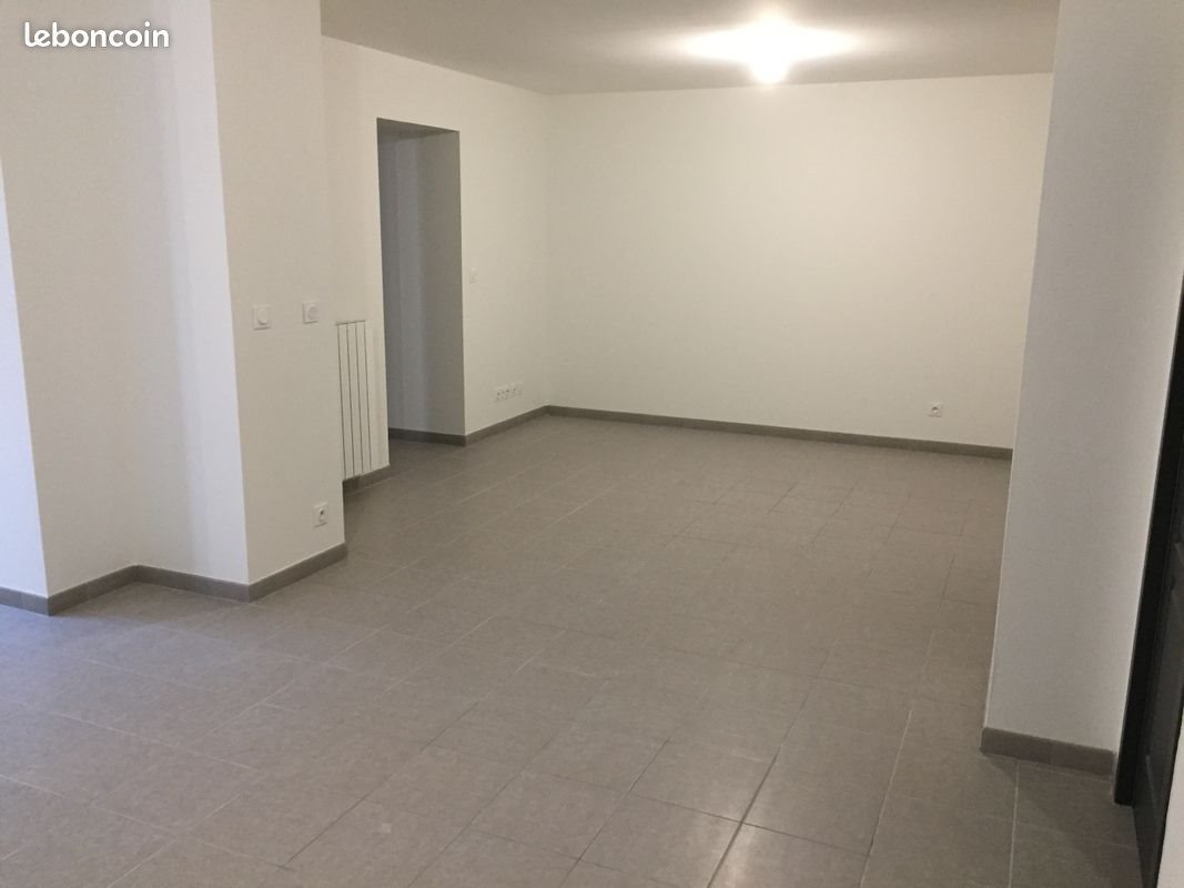 Appartement à louer, 92m², Decazeville