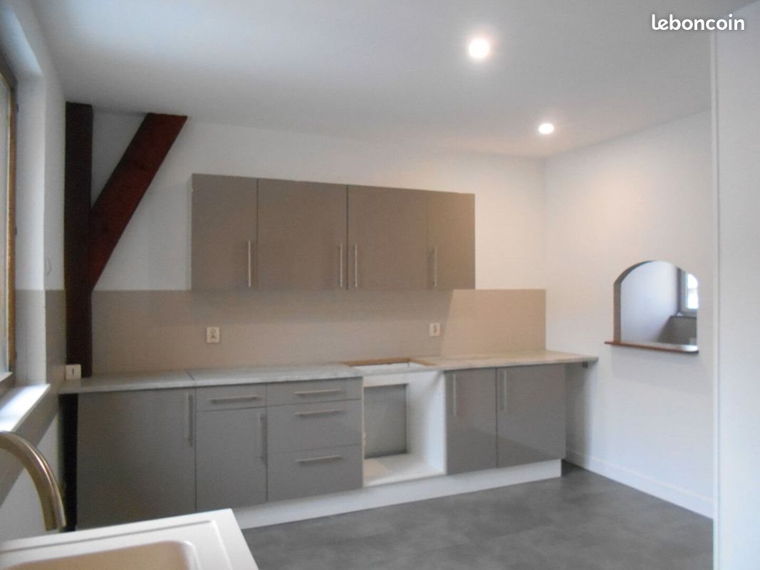 Appartement à louer, 80m², Vouziers