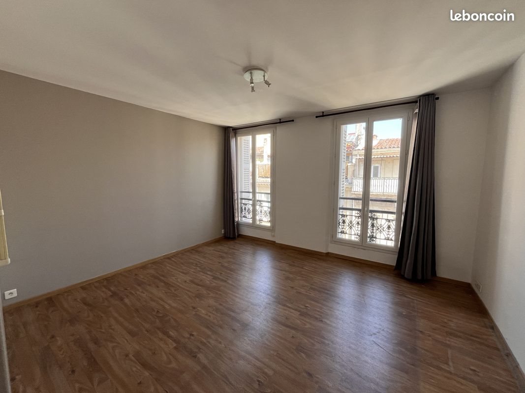Appartement à louer, 65m², Marseille 1er