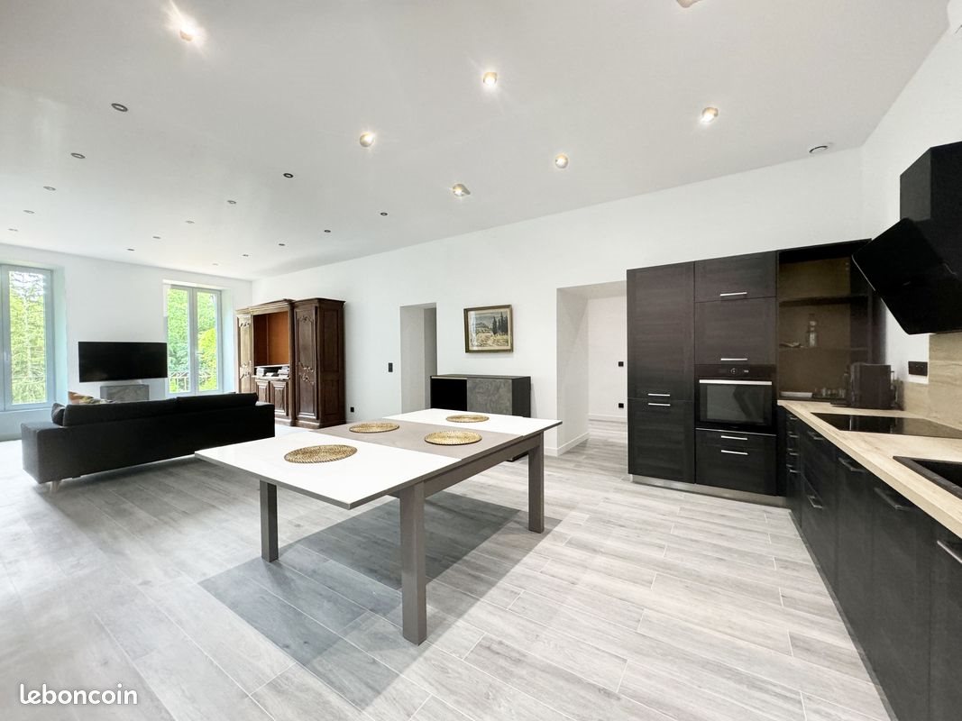 Appartement à louer, 130m², Miramas