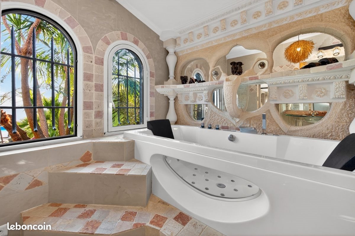 Appartement à louer, 65m², Vallauris