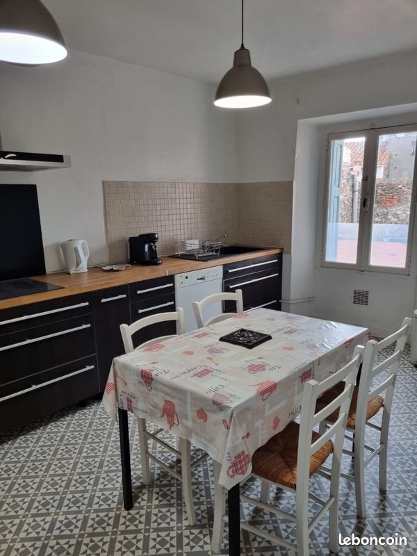 Appartement à louer, 74m², Collioure