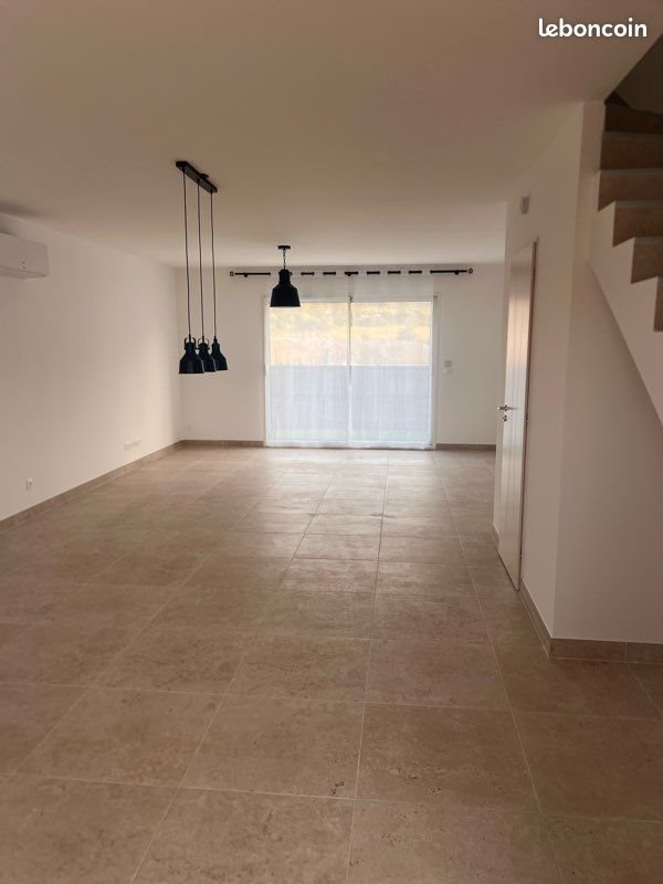 Maison à louer, 82m², Lançon-Provence