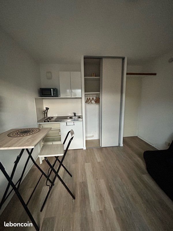 Appartement à louer, 18m², Saint-Etienne