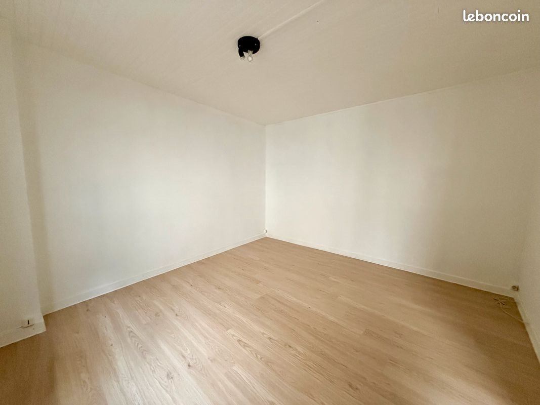 Appartement à louer, 29m², Issoudun