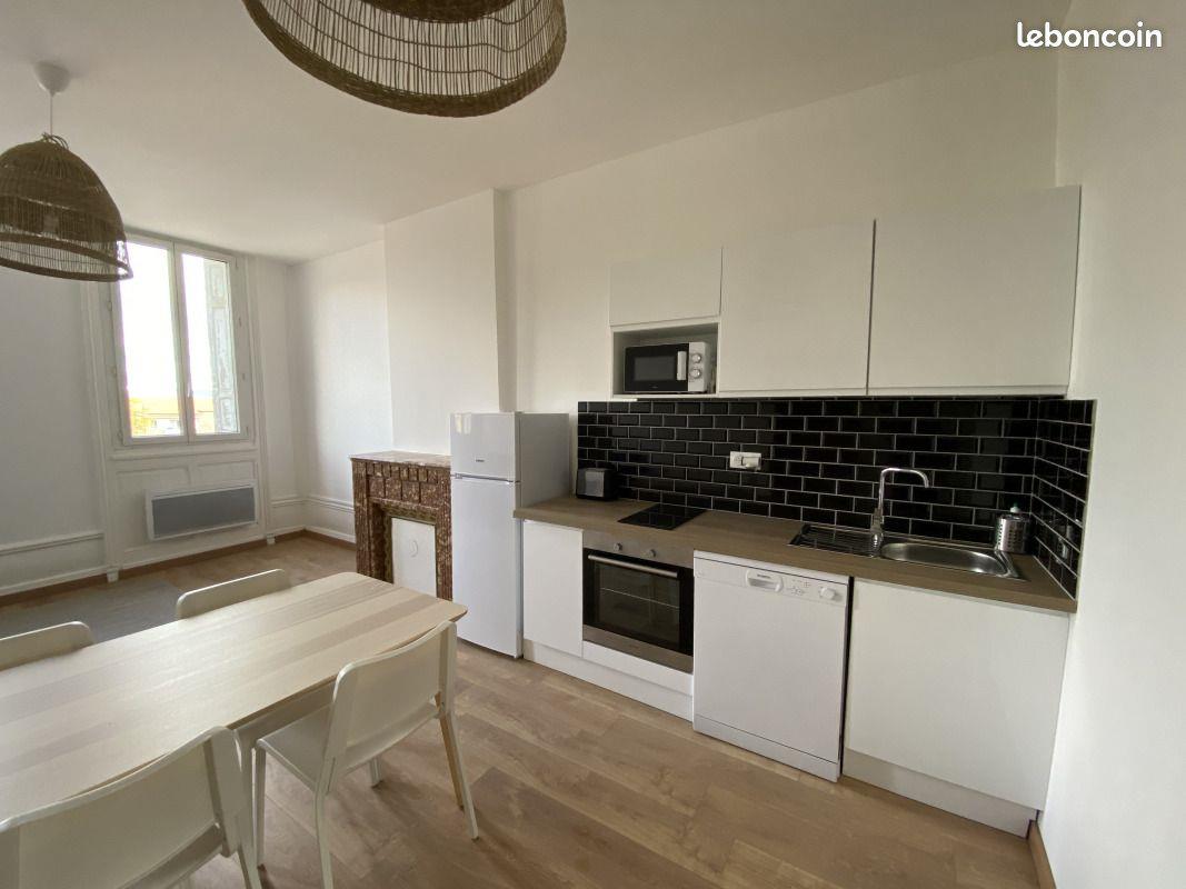 Appartement à louer, 45m², Saint-Etienne