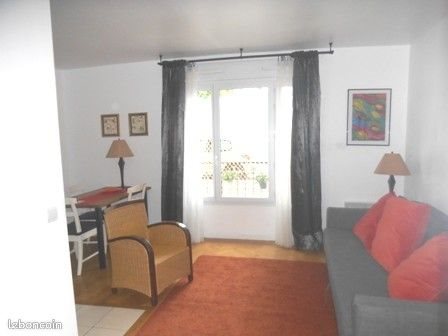 Appartement à louer, 28m², Paris 19ème