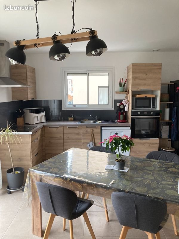 Maison à louer, 88m², Vauvert