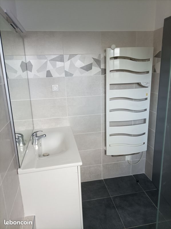 Maison à louer, 98m², Ferrières-sur-Ariège