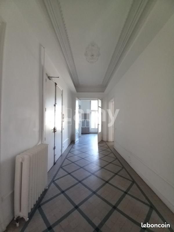 Appartement à louer, 178m², Marseille 8ème