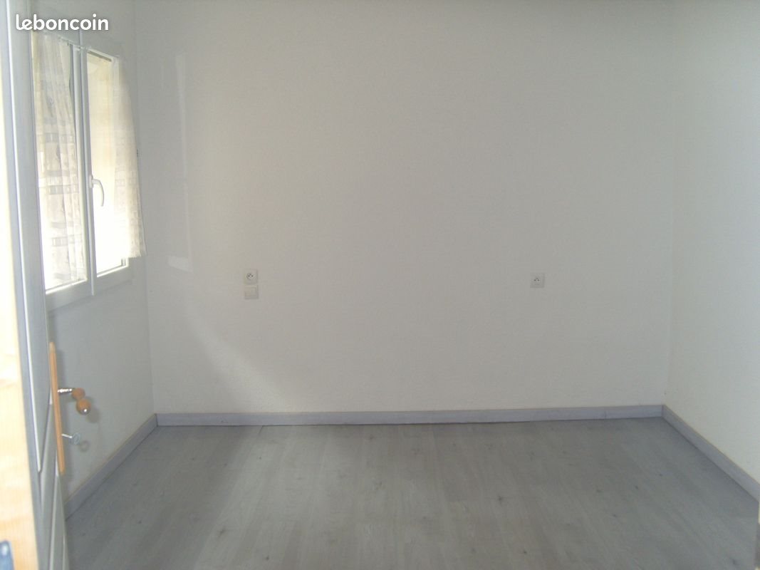 Appartement à louer, 75m², Armissan