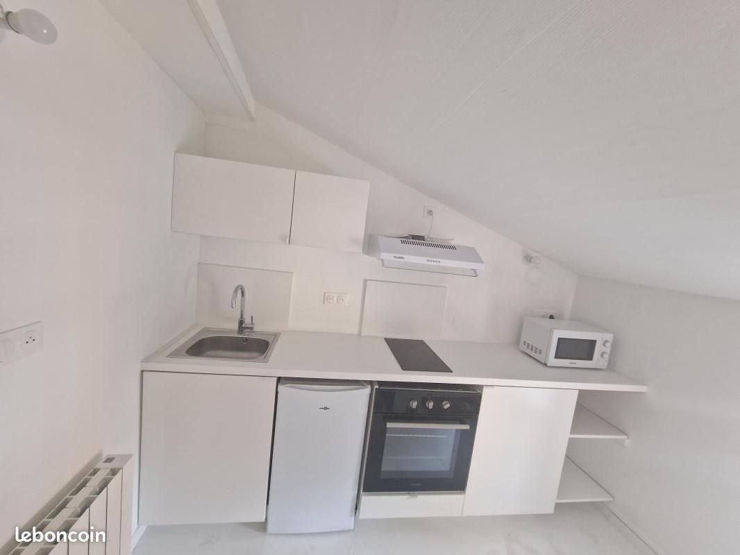 Appartement à louer, 21m², Ecully