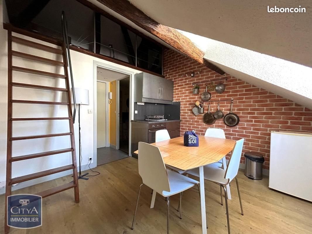 Appartement à louer, 27m², Tours